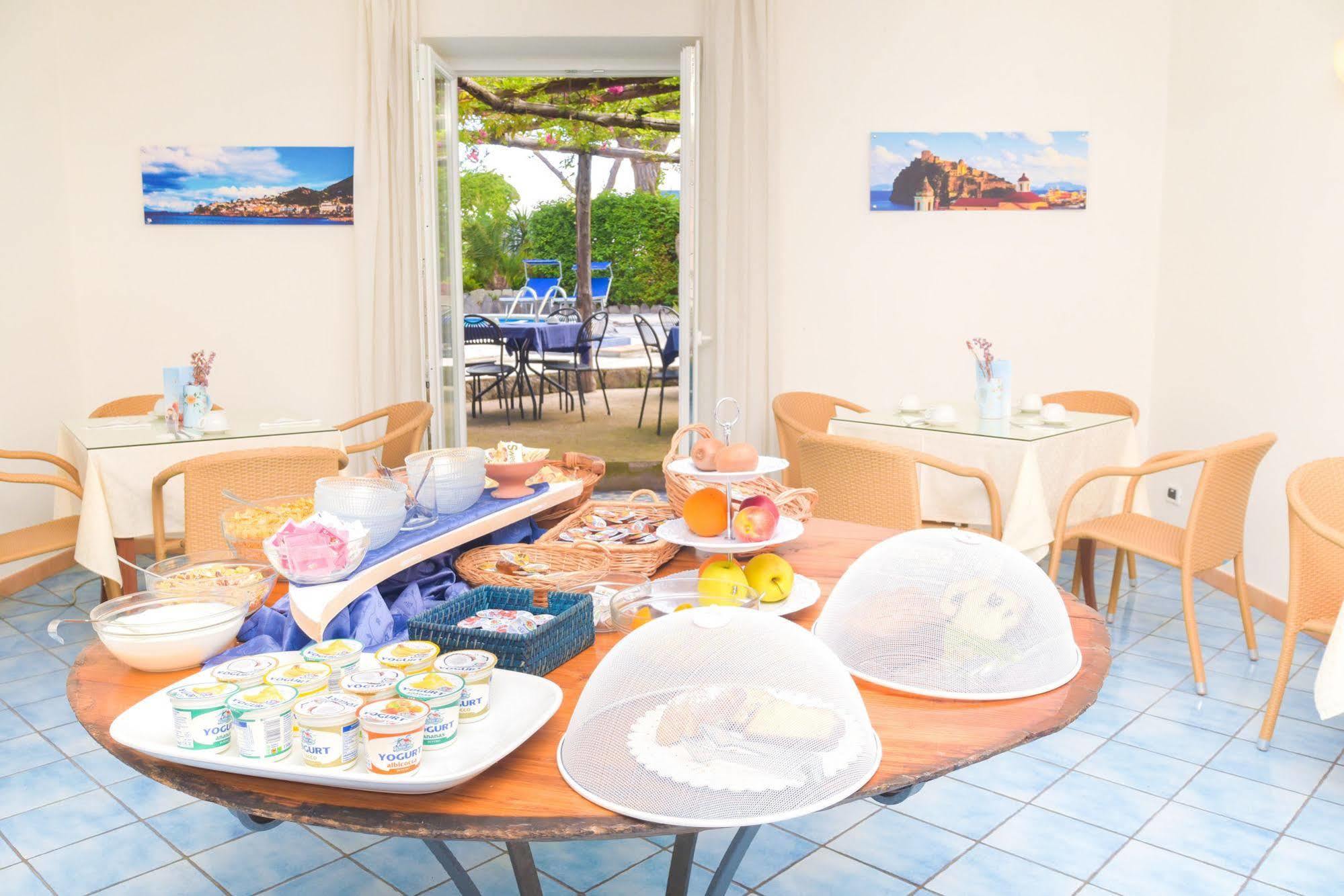 Albergo Italia - Beach Hotel Casamicciola Terme Eksteriør billede